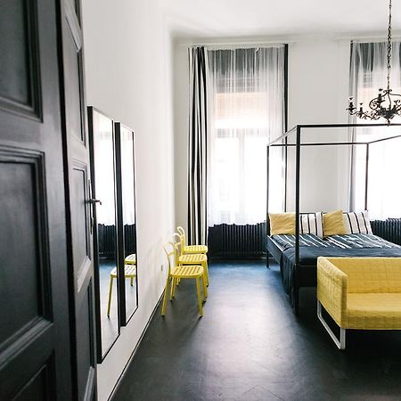 D.Five Stylish Apartment On Vaci Street Budapeszt Zewnętrze zdjęcie